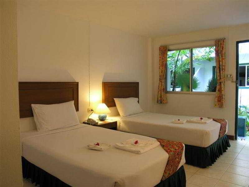 Kamala Beach Inn Phuket Exterior photo